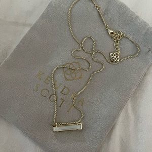 Kendra Scott | Leanor Bar Necklace